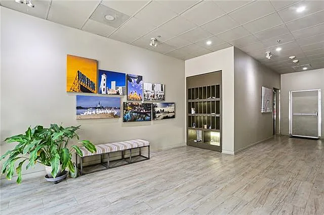 1 bed, 1.0 bath, 822 sqft, $2,150 — Photo 2