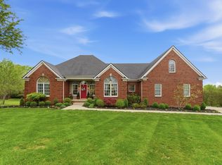 915 Country Oaks Dr, Richmond, KY 40475