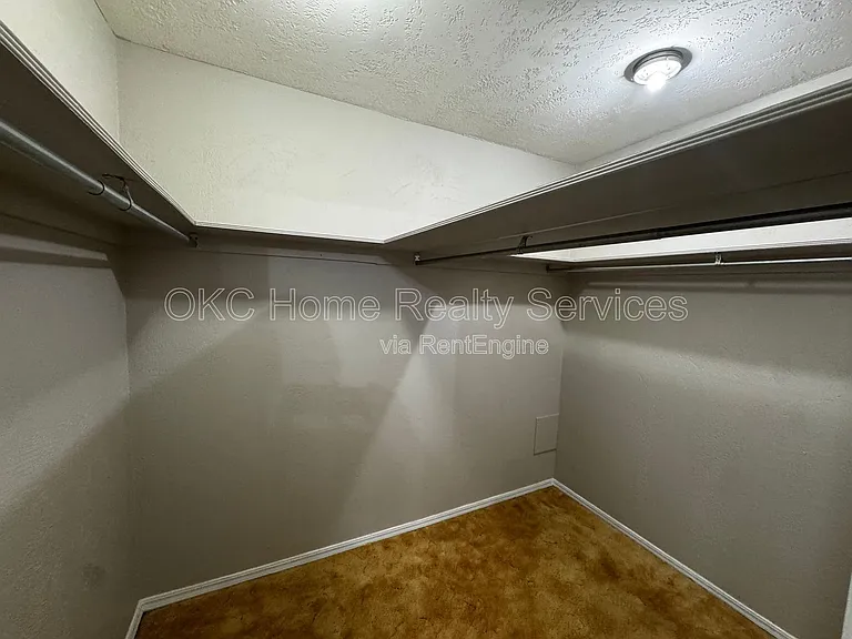 6300 Brookside Dr — Photo 8