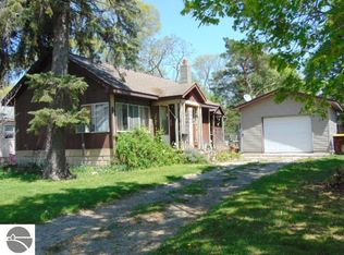 425 Allen Ave, Alma, MI 48801