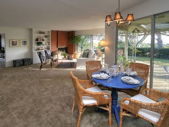 Dining & living rooms