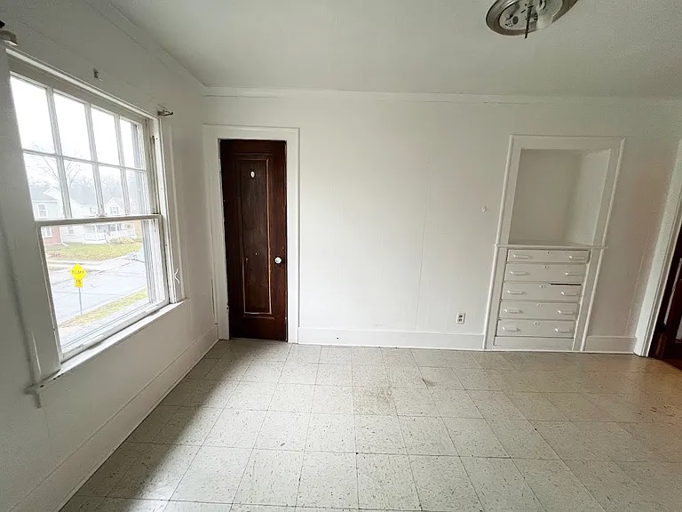 2050 Wyndhurst Rd — Photo 16