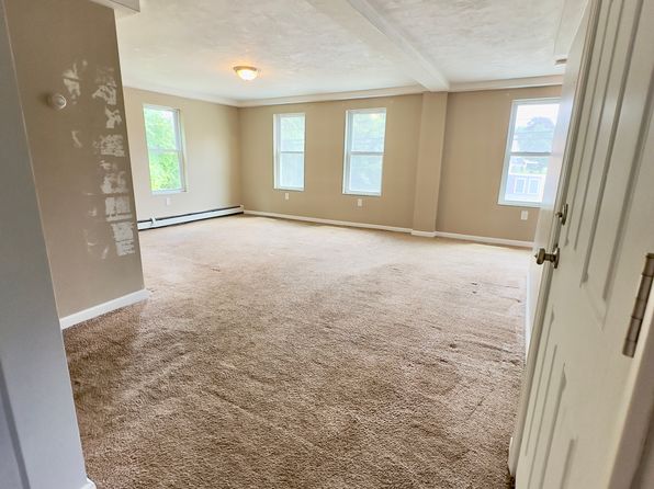 46 Brandon Rd #2