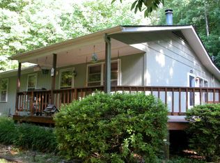 591 N Brooks Cove Rd, Hayesville, NC 28904