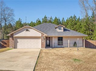 440 Red Oak Ln, Haughton, LA 71037