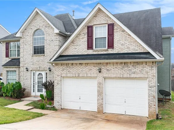 1762 Wood Stork Dr, Hampton, GA 30228