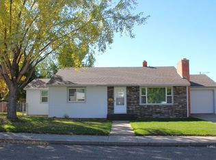 325 Cooke St, Glendive, MT 59330