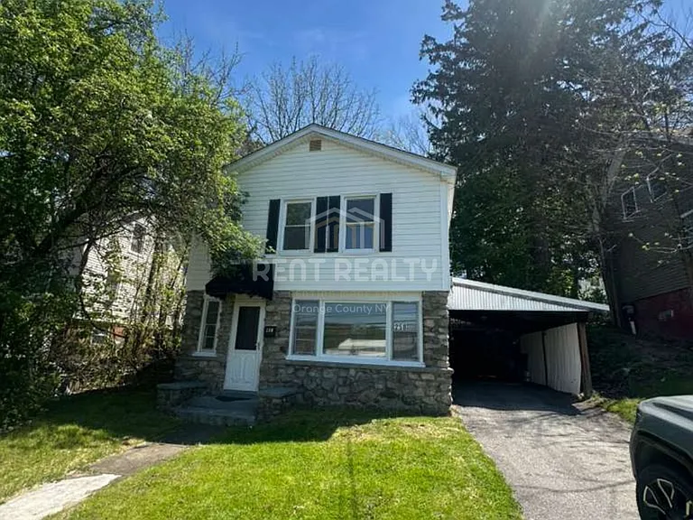 258 Elm St — Photo 1