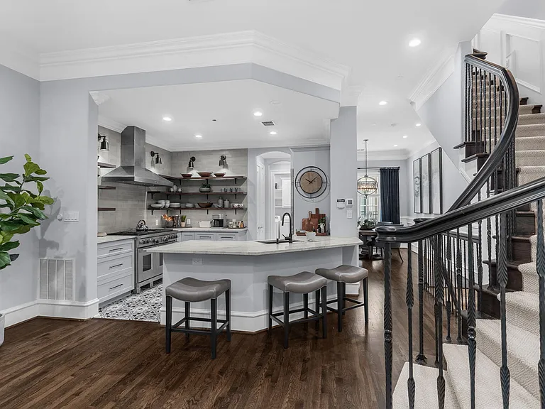 Open and inviting kitchen layout perfect for the modern traveler.