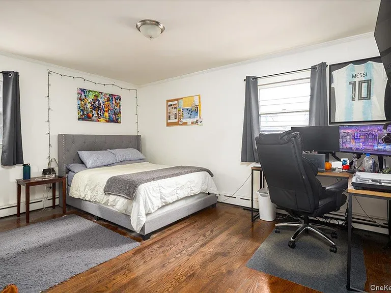525 E Beech St #1 — Photo 7