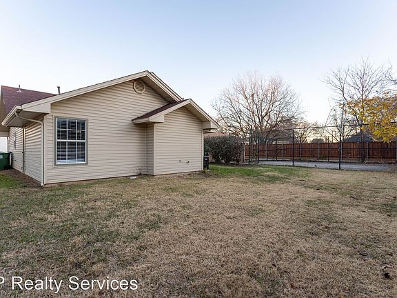 4th image of 441 N Cowan Ave Lot 15