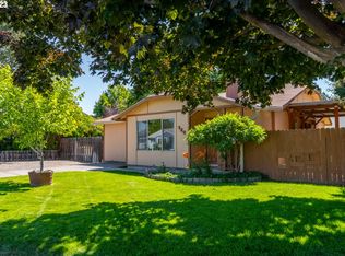 729 SW Mount Adams Ave, Boardman, OR 97818