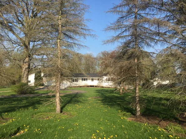 7021 Hartel Rd, Potterville, MI 48876
