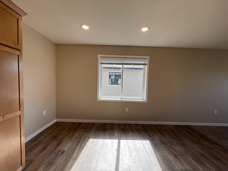 Gateway Place Apartments — Photo 110