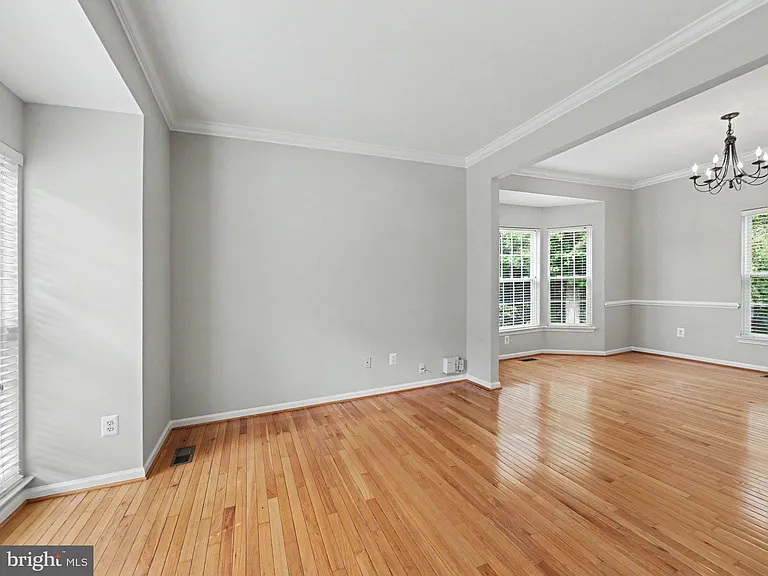 5641 Eppes Island Pl — Photo 9