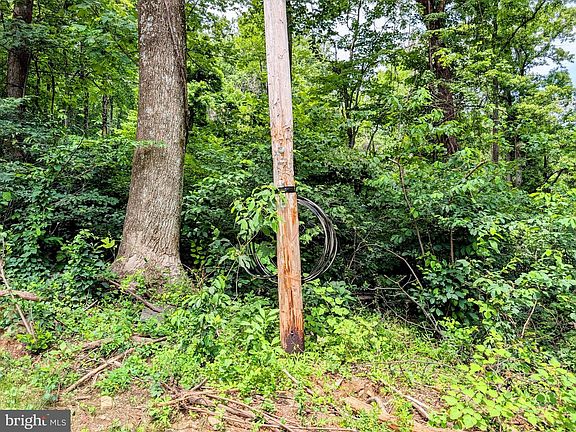 5th image of 3964 Hidden Valley Ln