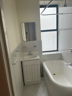 Rented by AS Management | media 8