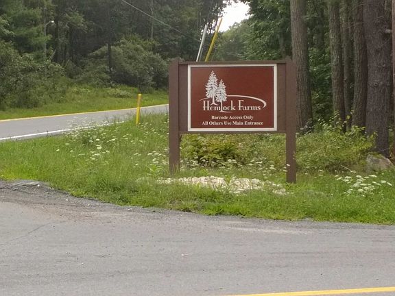 3rd image of 214 Forest Dr