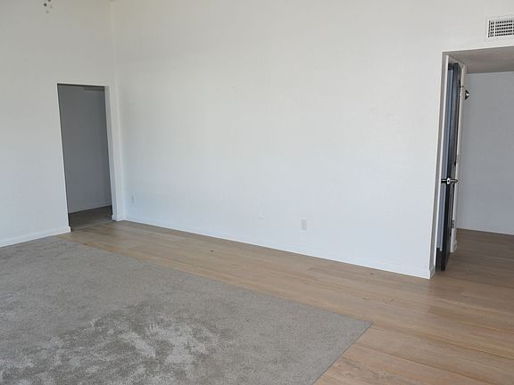 3rd image of 8681 E Latham St
