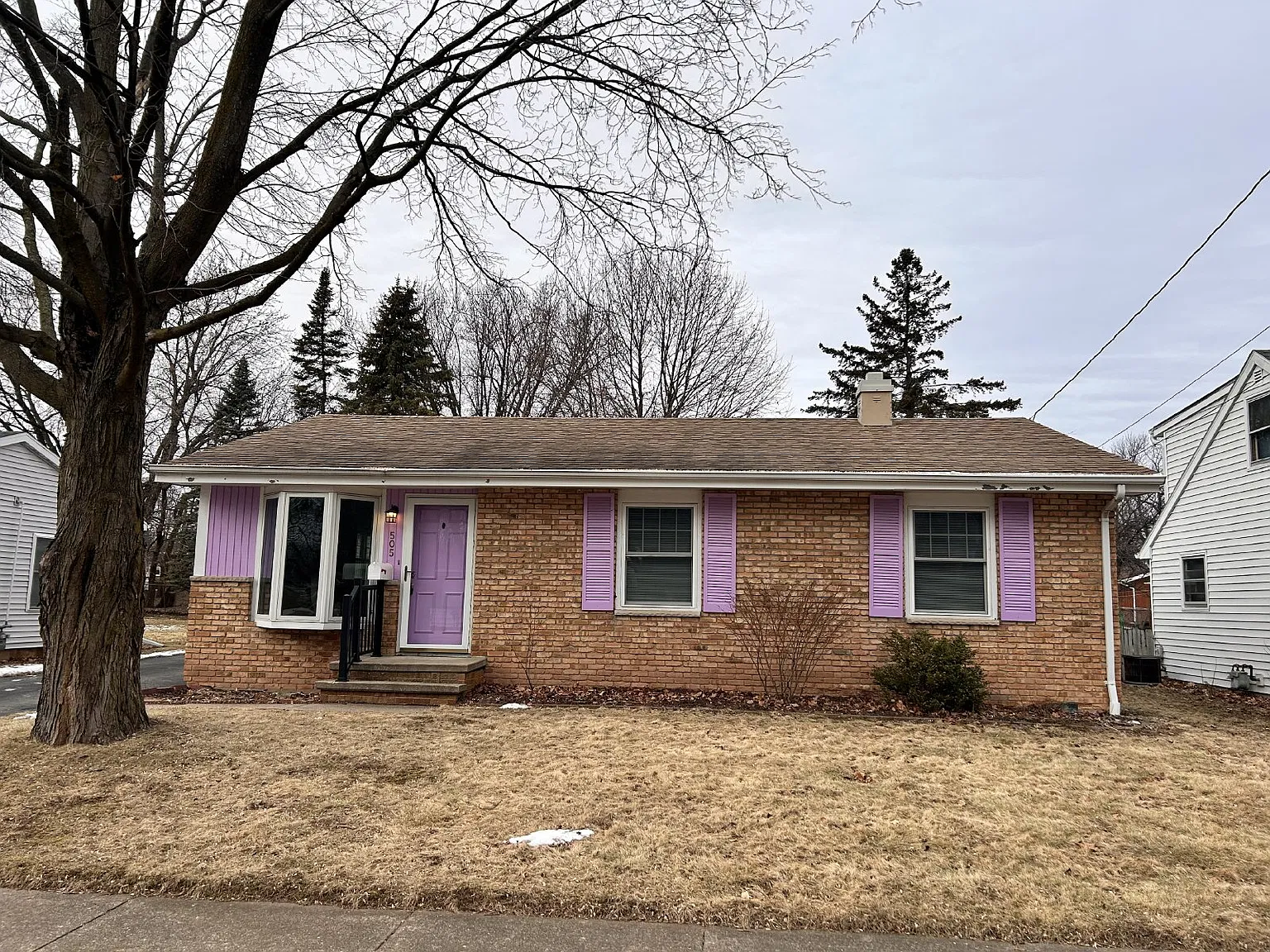 3 bed, 1.5 bath, 1131 sqft, $1,800 — Photo 1