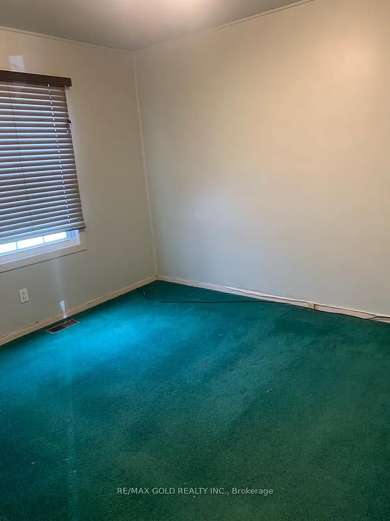 3 bed, $2,000 — Photo 4