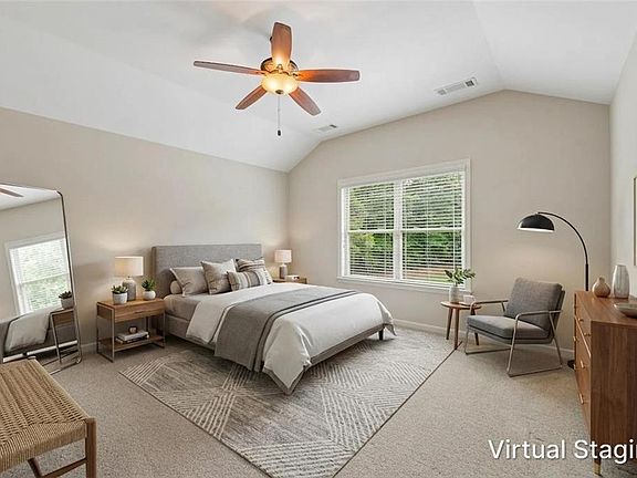 4th image of 1857 Cambridge Sq