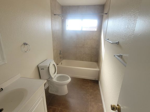 2nd image of 4144 Cherokee Ave APT 5