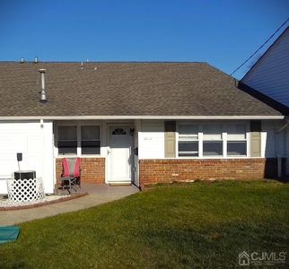 11 Minnesota Dr #307, Matawan, NJ, 07747
