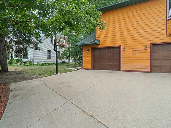 4th image of 9140 Aldrich Ave S