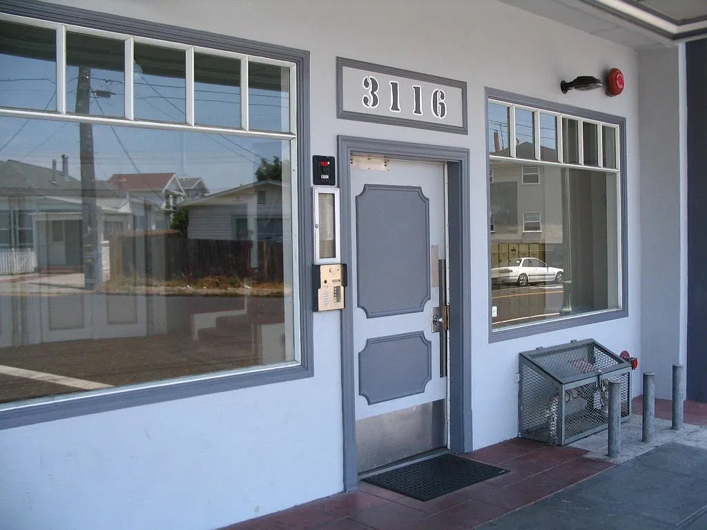 Studio, 350 sqft, $1,345 — Photo 3