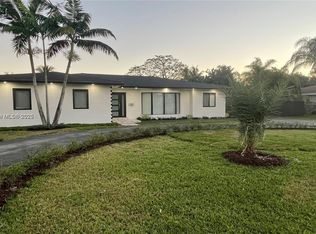 8320 SW 142nd St, Palmetto Bay, FL 33158