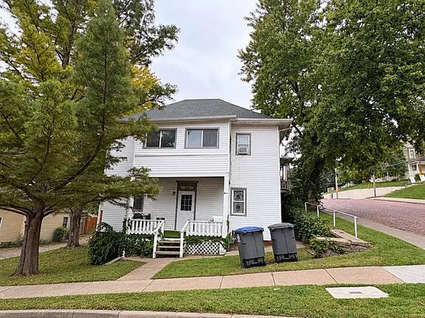 630 S 3rd St, Council Bluffs, IA 51503