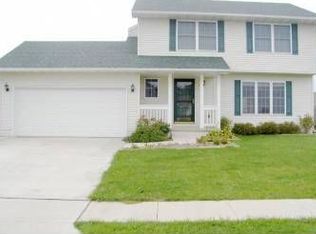 2511 Grand River Dr, Des Moines, IA 50320