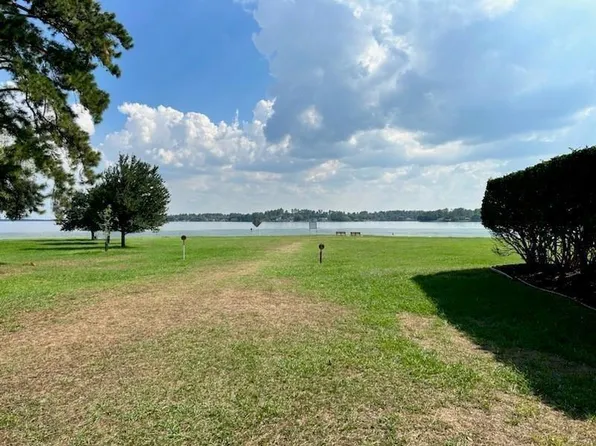 11630 Twain Dr, Montgomery, TX 77356