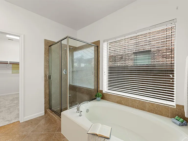 3814 Hunters Gate Ct — Photo 31