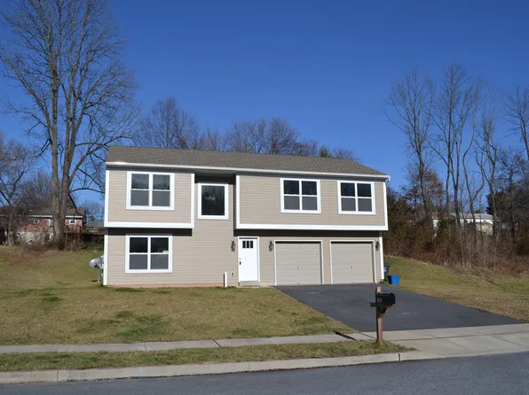 1355 Phillip St, Birdsboro, PA 19508