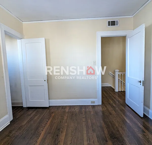 662 S McLean Blvd — Photo 12
