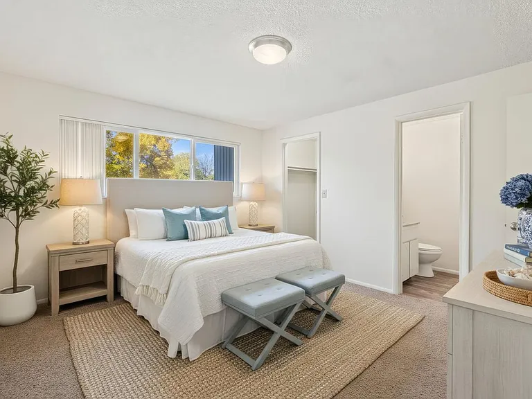 Christopher Village Apartments — Photo 31