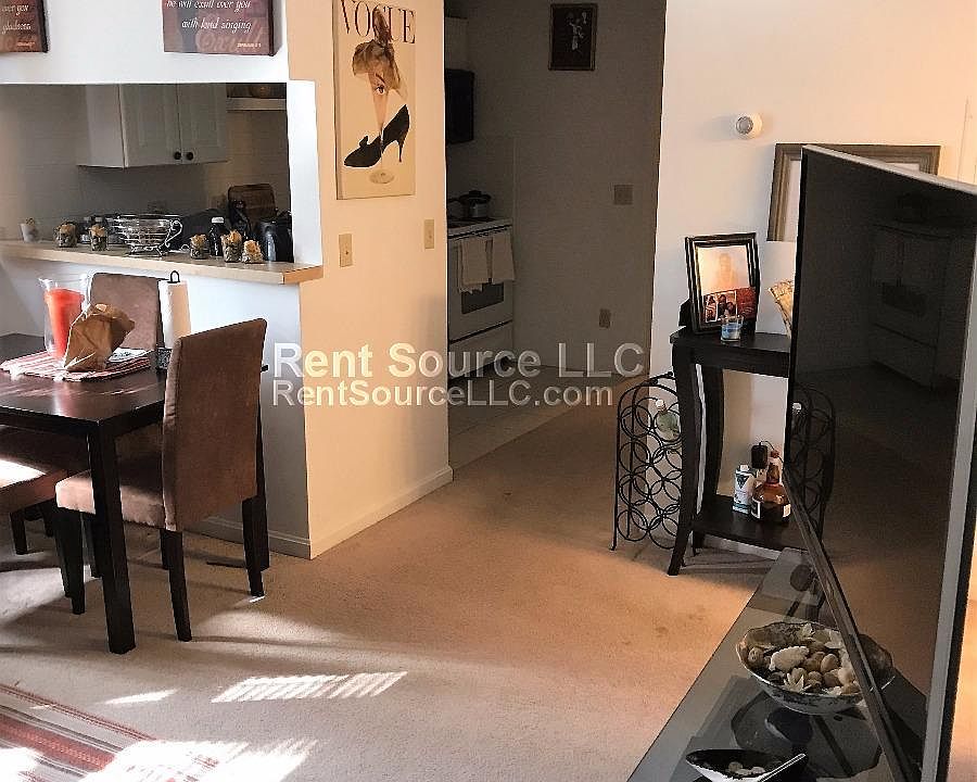 2nd image of 380 Broadway #1R
