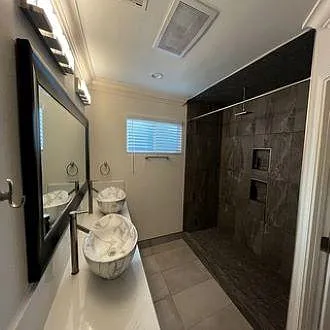 6 bed, 2657 sqft, $3,400 — Photo 3