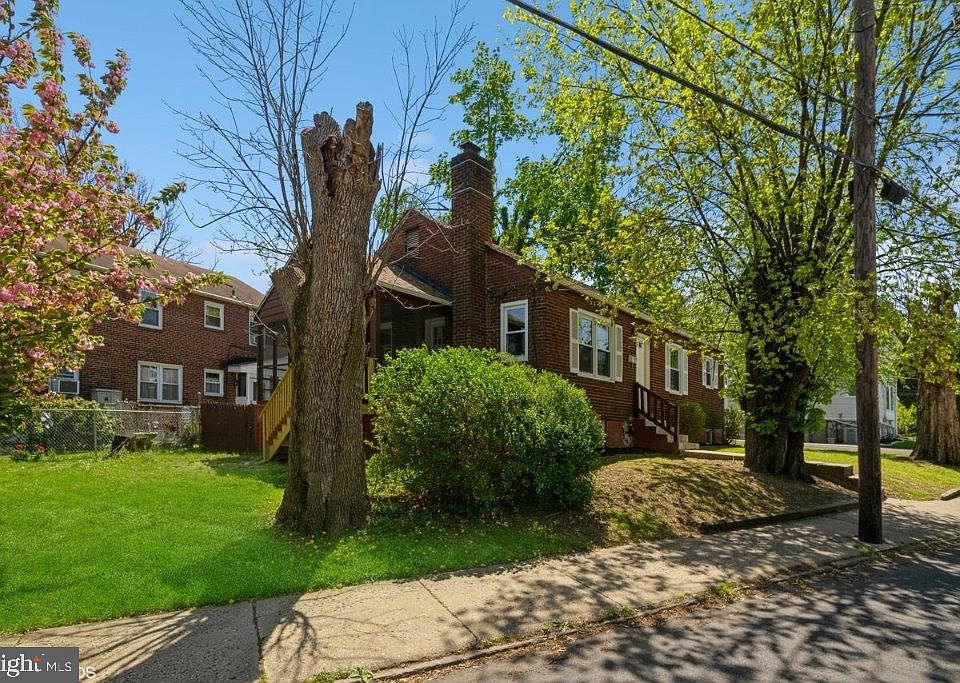 711 Poplar St, Sharon Hill, PA 19079 Zillow