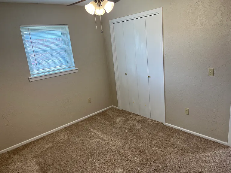 4217 SE Elmhurst Ln — Photo 7