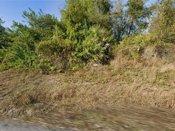 2711 33rd ST SW, LEHIGH ACRES, FL 33976