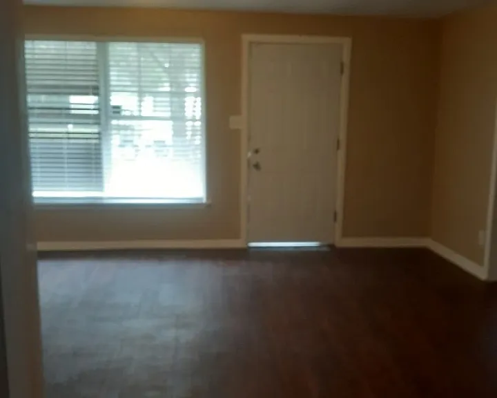 8021 Dandy Ave — Photo 3