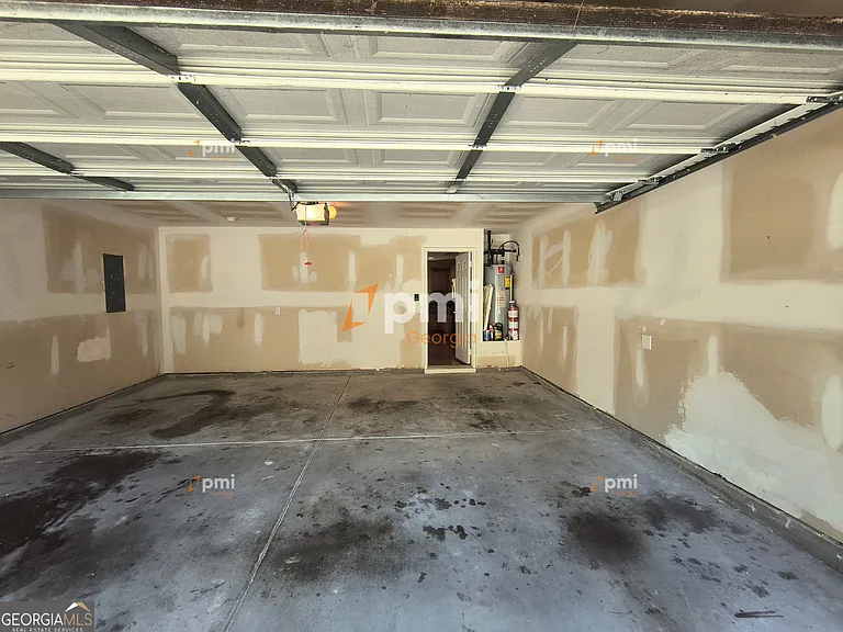 350 Fairmont Way — Photo 16