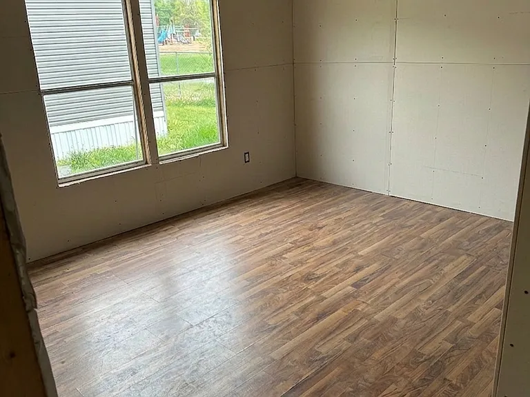 Meadowlark MHC LLC - Rent to Own — Photo 12