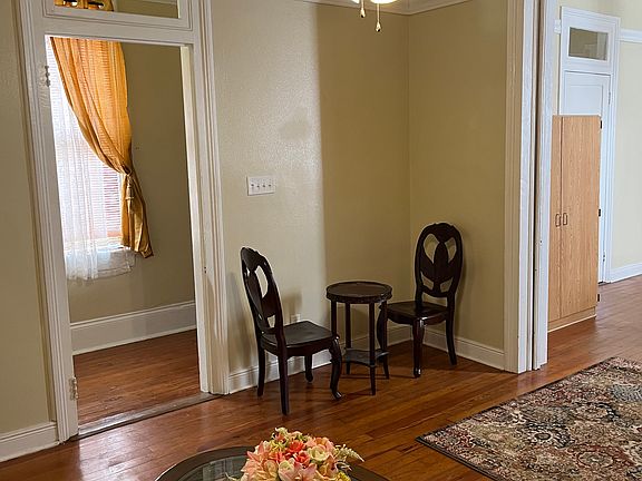 4th image of 1214 N Johnson St #2