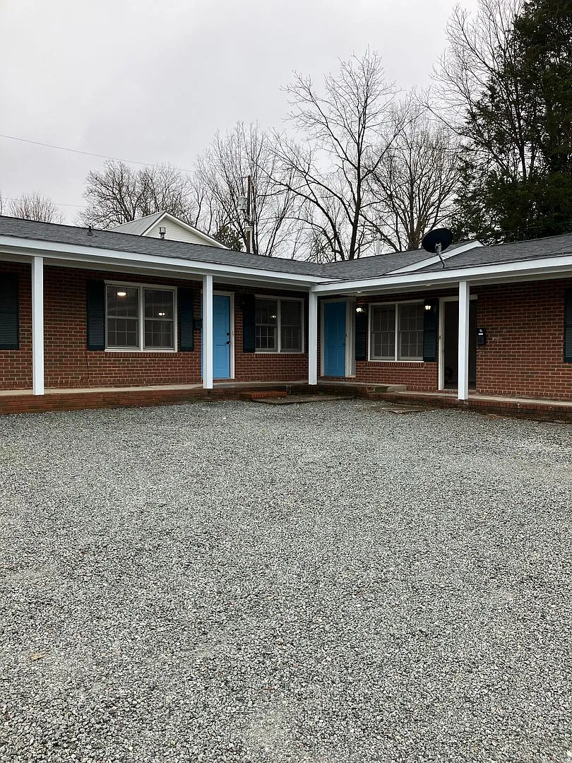 fully renovated two bedroom one bath — Photo 3
