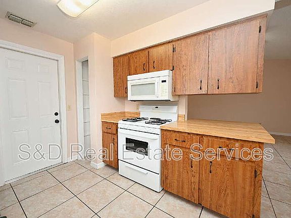 4th image of 1018 Sunshine Way SW