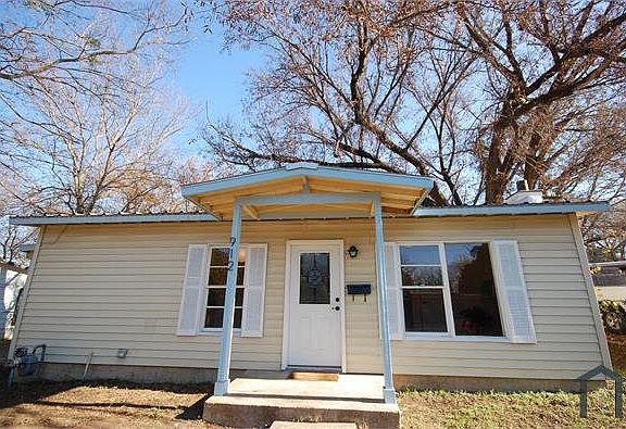5th image of 912 Evergreen Dr